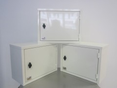 mini box con serratura a lucchetto